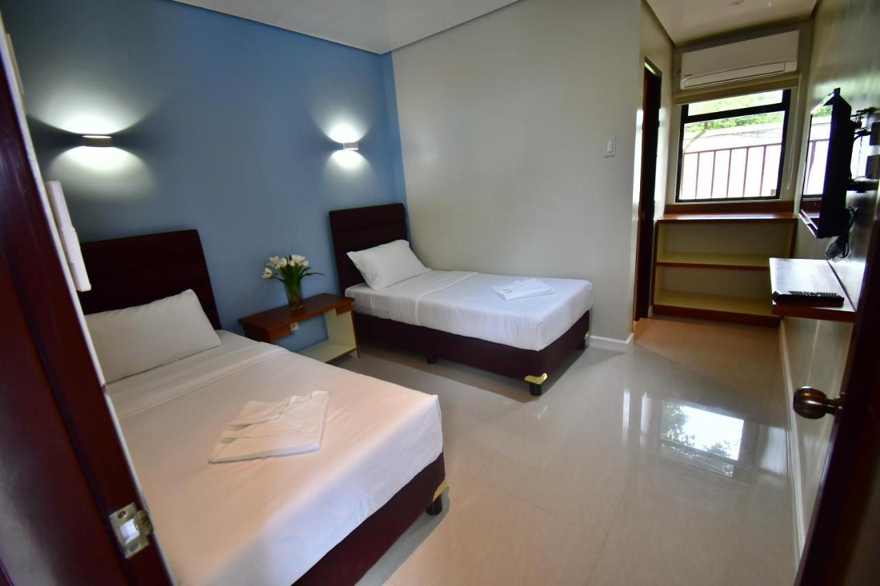 Charms Hotel Coron Exterior photo