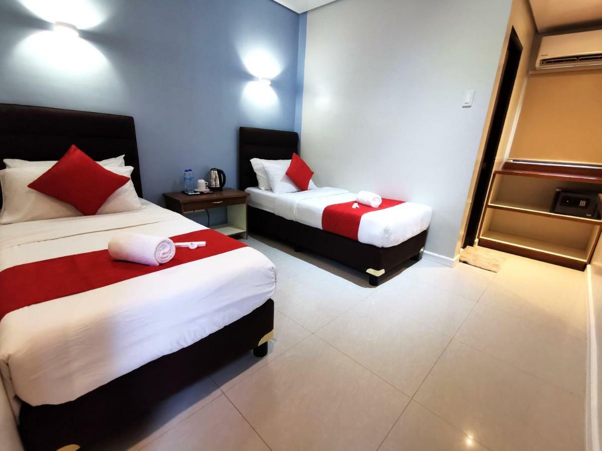 Charms Hotel Coron Exterior photo