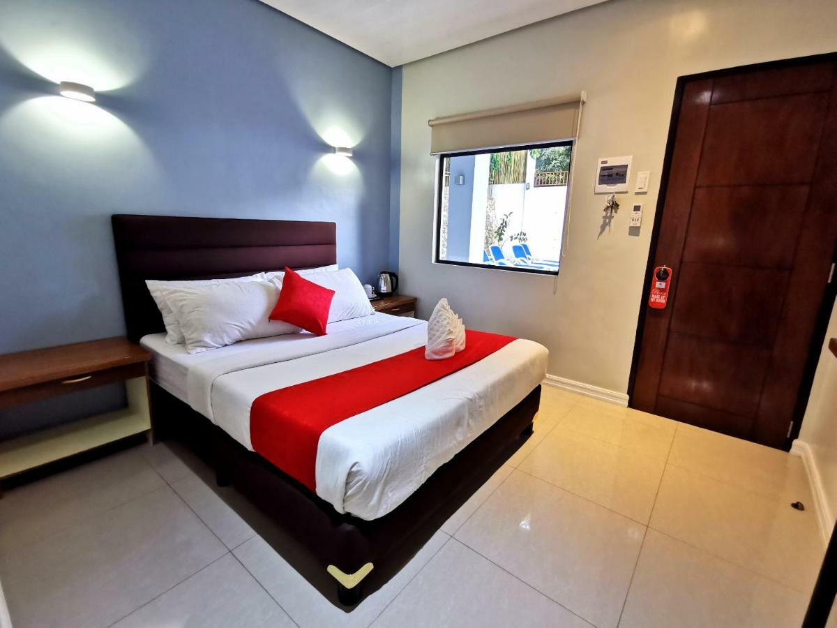 Charms Hotel Coron Exterior photo
